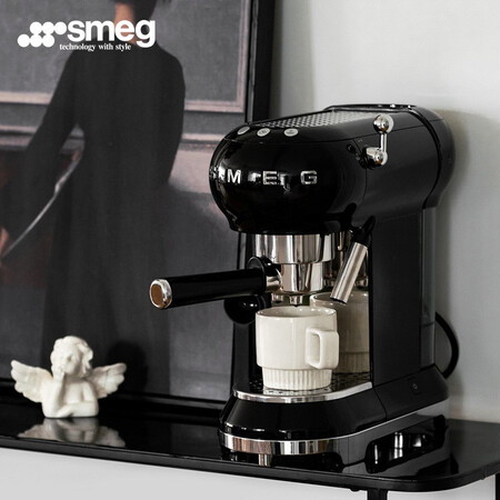 SMEG意式咖啡机ECF01怎么样？评测好吗？