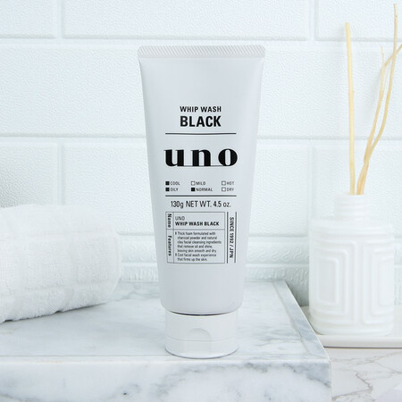 使用参考吾诺（UNO）炭活净颜洁面膏130g支 洗面奶控油清爽保湿究竟真相如何？不看不清楚啦！