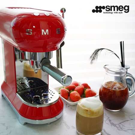 SMEGECF01意式咖啡机怎么样？牌子好吗？