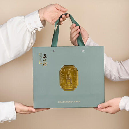 图文评测五云村信阳毛尖云雾绿茶茶叶春茶特级嫩芽散装伴手礼盒茶250g质量真的好不？用了两个月感受告知！