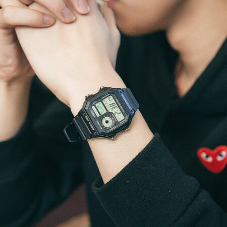 一起谈谈卡西欧（CASIO） 手表 复古小方块 运动学生表 多功能持久电力口碑评分如何？了解二个月心得分享！