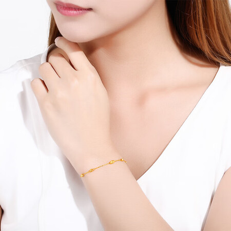 请教解密周六福珠宝 黄18K金手链女款彩金手链 KH072149 约1.1-1.29g 16+2.5cm是否还行？分享三个月感受分享！