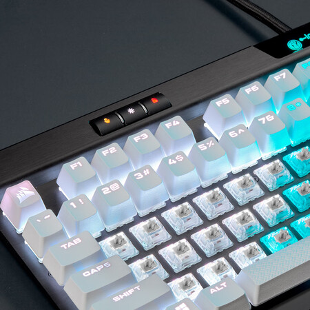 美商海盗船k70和k68哪个好?区别大吗?
