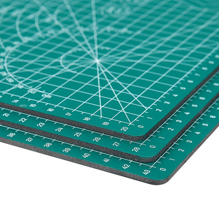真实评测UCGO 高达海贼船拼装模型制作工具 A4切割垫（3022cm）值不值得入手？使用心得体验评价！