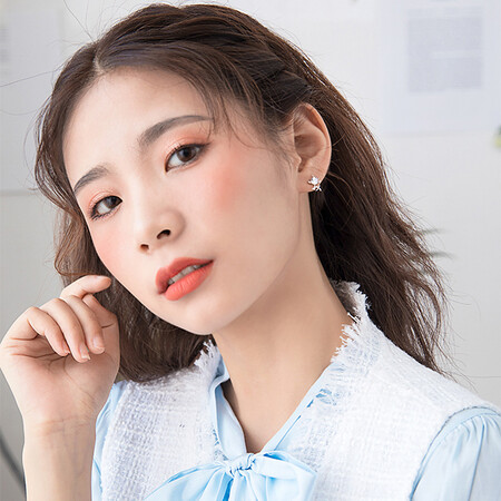 对比一下YYEU 不对称麋鹿925银耳钉女简约小巧可爱精致超仙耳饰 925银 小鹿不对称耳能入手吗？用了就知道！