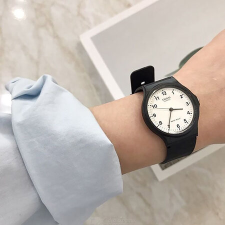 感受对比一下卡西欧（CASIO） 手表 学生表简约防水石英小黑表 考试儿童手表中好吗怎么样？了解三周感受告知！