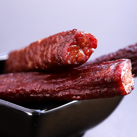 深度点评感受蒙都  手撕风干牛肉干488g香辣味 内蒙古特产 休闲零食质量好吗？质量很好是真的！！