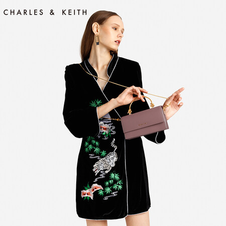 内幕评测CHARLES&KEITH包金属提把翻盖式钱包女CK6-10840136 紫红值不值得入手？求助专业爆料评测！！