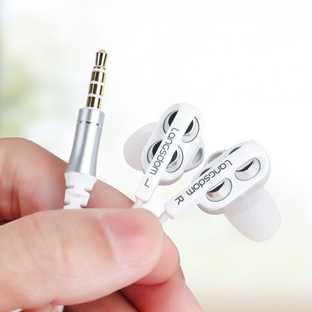 兰士顿d4c和漫步者h230p比较 哪个好？有没有区别？
