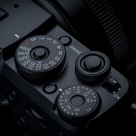 富士gfx50r和哈苏x1d2哪个好？区别是什么？