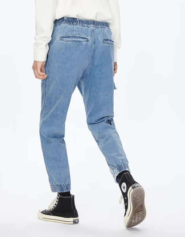 卡宾男装蓝色休闲牛仔裤宽松束脚款秋冬新款字母涂鸦印花潮y天蓝色