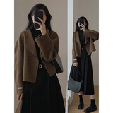 妃莉杋（FeiLiFan）秋冬连衣裙女装2024新款小个子时尚减龄毛呢外套女冬季裙子套装 卡其外套+黑色半身裙 M （95-110斤）