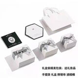 三丽鸥美乐蒂项链女ins轻奢小众设计感蝴蝶结吊坠生日礼物送女友 礼盒装：手提袋+蝴蝶结礼盒 三丽鸥美乐蒂 草莓项链