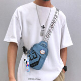 途客 小挎包男士胸包潮流ins日系个性时尚潮牌运动包男休闲迷你手机包 蓝色【天空人】