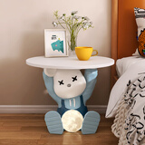 初见暴力熊床头柜孩子房家用卧室多功能家居装饰品创意实用智能床边柜 【蓝】背带熊床头柜