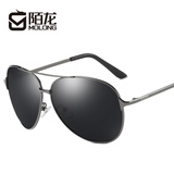 陌龙（Molong）大框太阳镜男偏光太阳眼镜开车驾驶时尚蛤蟆镜枪框黑灰片8009 