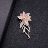 Mays Will韩版时尚胸针女水钻丝巾扣防走光扣水晶胸花别针珍珠饰品配饰 似水流年