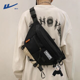 回力（Warrior）胸包男大容量功能男包休闲百搭斜挎包日系简约小背包女单肩包运动 黑色+猩猩挂件