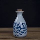 和风四季日式釉下彩手绘陶瓷酒瓶分酒瓶酒具礼盒复古酒壶一口杯小酒杯 钩藤酒瓶(250ml)单个