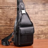 皮六叔（pi uncle）2024新款潮流商务真皮胸包男软头层牛皮胸前斜肩包大容量单肩背包 黑色