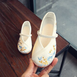 微爱的小松鼠（weiaidexiaosongshu） 女童绣花鞋 老北京中国风布鞋汉服儿童手工鞋古装表演出鞋 868 T15白色 绣花图案随机，介意慎拍 28 /内长约16.8CM