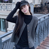 妙奕嘉灰色针织马甲外穿小香风背心女春装2026新款上衣洋气时尚外搭开衫 灰色小金扣法式针织马甲 均码 【建议118斤以内】