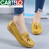 卡帝乐鳄鱼（CARTELO）舒适软底真皮女防水皮面休闲坡跟平底牛筋底中年妈妈单鞋子 泥土黄 四季款 37