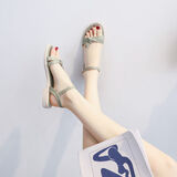 德威尼夏季凉鞋女2025新款春夏外穿高级感时装平底上班穿配裙子中跟女士 绿色 不累脚 37