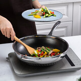 Momscook慕厨（Momscook)蜂窝不粘锅炒锅不锈钢炒菜锅防铲燃气电磁炉通用 炒锅带盖(JA3209GL-NS) 32cm