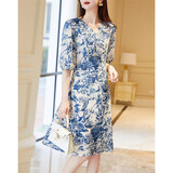 德玛纳（dme）【名媛仿丝a字裙】2025夏季V领印花连衣裙女中长款