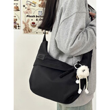 盛菲曼新款春夏ins日系饺子包女休闲百搭少女斜挎包百搭纯色通勤单肩包 黑色【长腿毛球】
