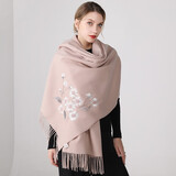 达芬奇密码羊毛围巾女冬季加厚长款超大刺绣绒披肩喜庆中国红送妈妈生日礼物 遇见花开 裸色
