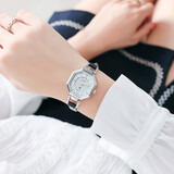 聚利时(julius)手表女时尚复古钢化玻璃镜面韩版潮流ins风石英防水学生女士手表JA-750 简约黑白