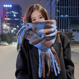 彩卡莹新年围巾女冬季氛围感海马毛黑白格子百搭学生保暖加厚围脖女礼物 雾霾蓝