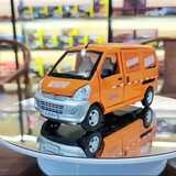 松鼠过河1:24 五菱荣光合金面包车模型 开门声光回力避震转向座椅调节玩具 橙色(货拉拉)