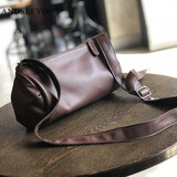 ANDSEEYOU宽肩带头层牛皮圆筒包复古简约真皮单肩包女软皮褶皱包斜挎小圆包 啡色