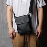 LUXUNTIKA单肩包男 真皮男士时尚牛皮斜挎男包 手机包翻盖迷你小挎包小包男 黑色