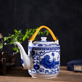 茗客 茶壶陶瓷大号容量功夫家用耐热青花瓷脸谱凉水提梁冷水饭店单壶 荷塘月色提梁壶 2L