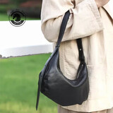 ANDSEEYOU品牌 单肩包女 轻便羊皮背包小众设计斜挎手机包简约小手提腋下包 黑色