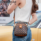 小熊依恋单肩斜挎小包女手机包时尚百搭迷你散步小包印花水桶女包圣诞礼物