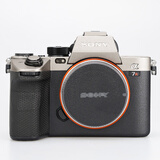 美本堂 适用于索尼A7R5相机保护贴膜SONY a7r5机身贴纸贴皮碳纤维磨砂3M 金属钛顶+磨砂黑底 索尼A7R5