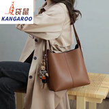 袋鼠2025女包包真皮女七夕女包斜挎包女百搭大容量水桶包单肩腋下包 焦糖色(水桶包)