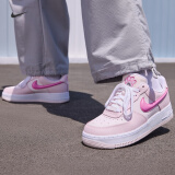 耐克（NIKE）官方AIR FORCE 1女子空军一号运动鞋七夕猫爪胶底HM3696 661珍珠粉/趣味粉/白/泡沫粉 35.5