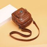 啄木鸟（TUCANO）七夕女包软皮小包包女斜挎包2024新款女士 棕色