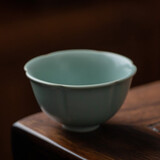 陶艺公社 茶杯 汝窑玛瑙釉内开片功夫茶具家用办公轻奢个人喝茶品茗杯单杯 花瓣杯-60ml
