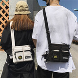 酷咖单肩包男女潮款原宿帆布斜挎包情侣肩包逛街出行手机包休闲背包 黑色（带猩猩挂件+1枚徽章）