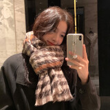 妆羽婉围巾女秋冬季新款韩版百搭加厚保暖高级感披肩两用千鸟格流苏围脖 格子小白标卡其
