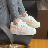 耐克（NIKE）【潮】Nike AF1女子新款低帮空军一号马卡龙透气防滑运动休闲板鞋 CU8591-104（淡蓝粉 马卡龙） 35.5