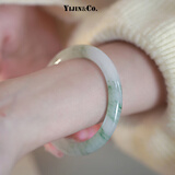 忆瑾新疆冰种天山翠手镯玛瑙玉髓渐变透圆条少女珠宝玉镯情人节礼物女 56天山翠冰料飘花【90-100斤】