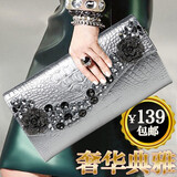 丝芙伦新年手拿包女镶钻水钻手抓包时尚潮流真皮情人节夹包宴会包 银色